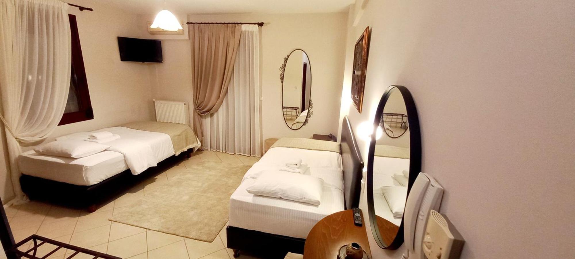 Anesis Hotel Ioannina Exterior photo