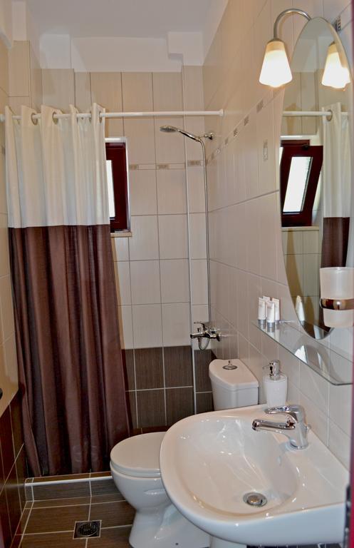 Anesis Hotel Ioannina Exterior photo